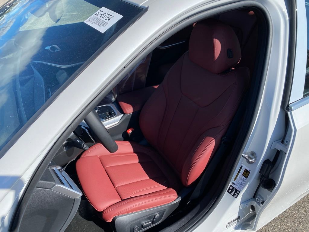 New 2026 BMW 330i xDrive Sedan w/ Convenience Package image 11