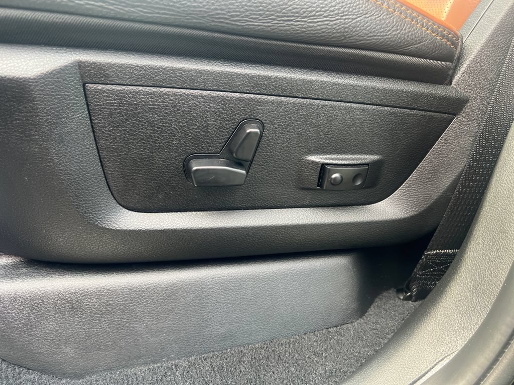 Used 2023 RAM 3500 Limited AWD/4WD image 13