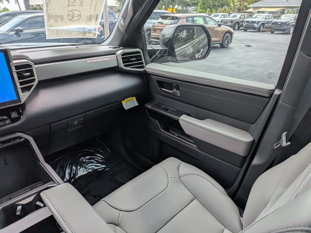 New 2026 Toyota Tundra Limited AWD/4WD image 16