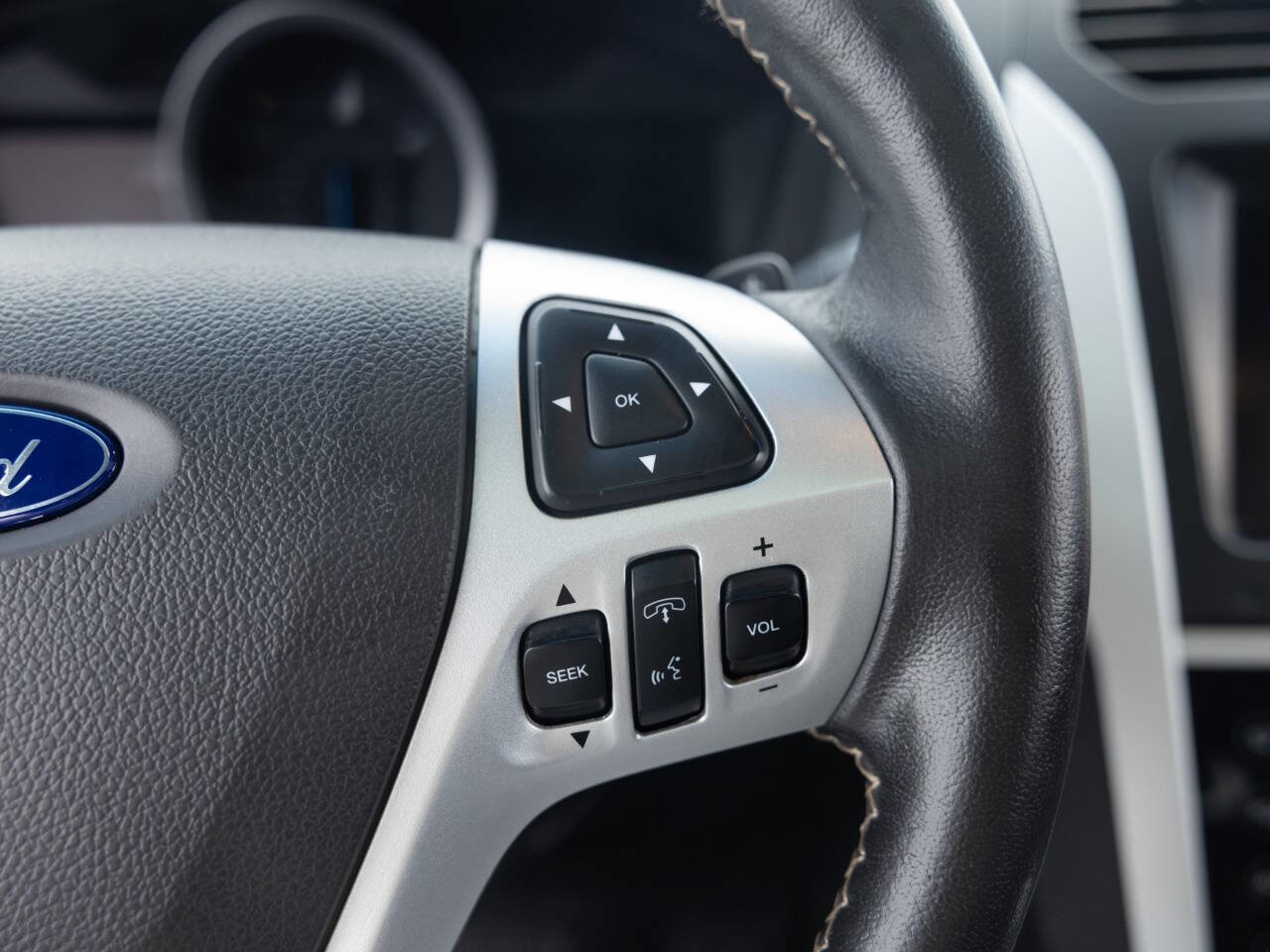 Used 2015 Ford Explorer Sport AWD/4WD image 40