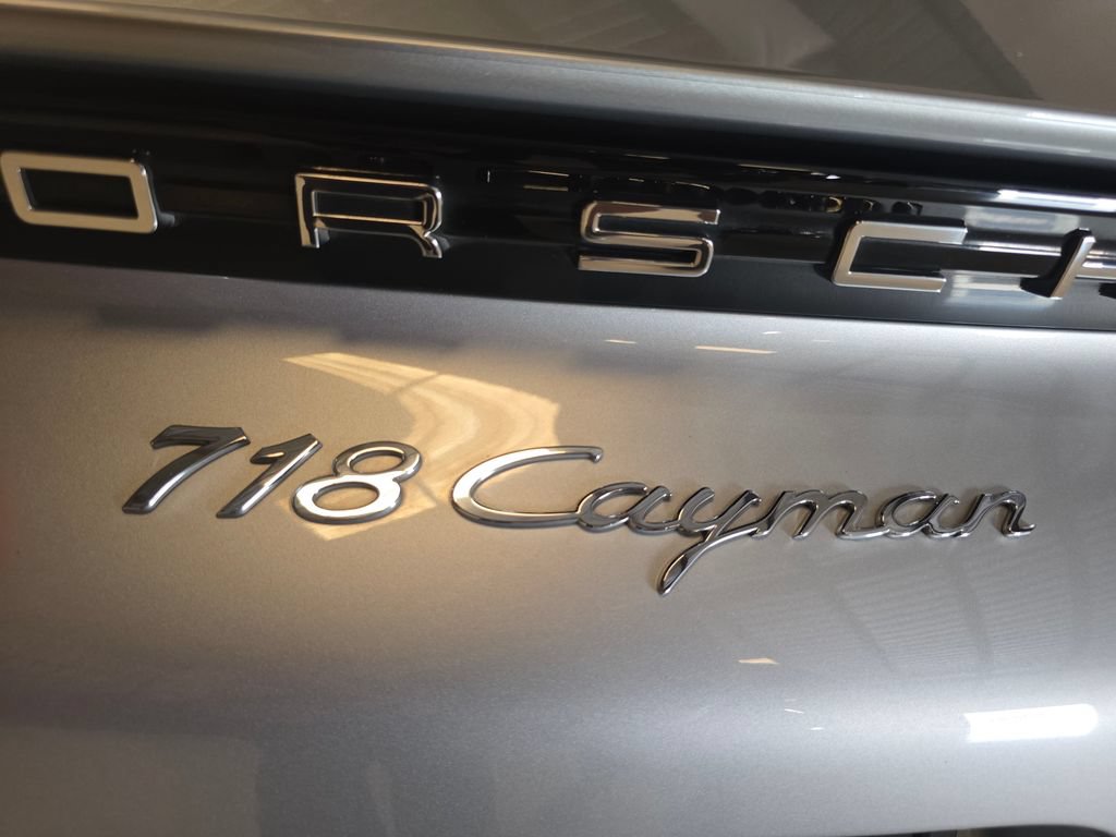 Certified 2022 Porsche 718 Cayman RWD image 12
