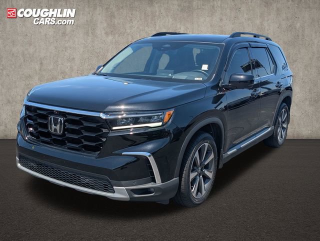 Used 2025 Honda Pilot Elite image 3