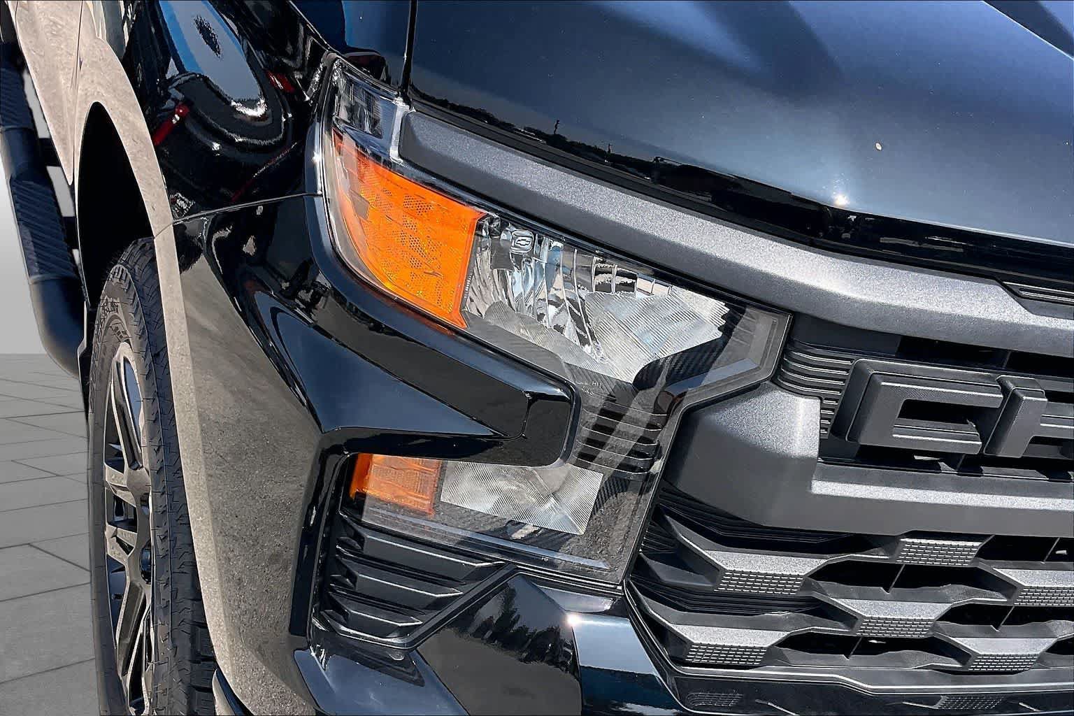 New 2026 Chevrolet Silverado 1500 Custom AWD/4WD image 13