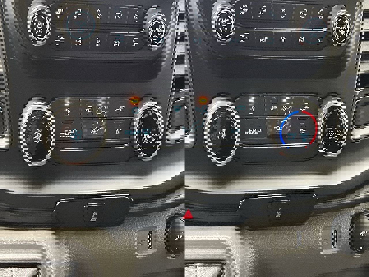 Used 2024 Ford Transit 250 Low Roof w/ Exterior Upgrade Package image 15