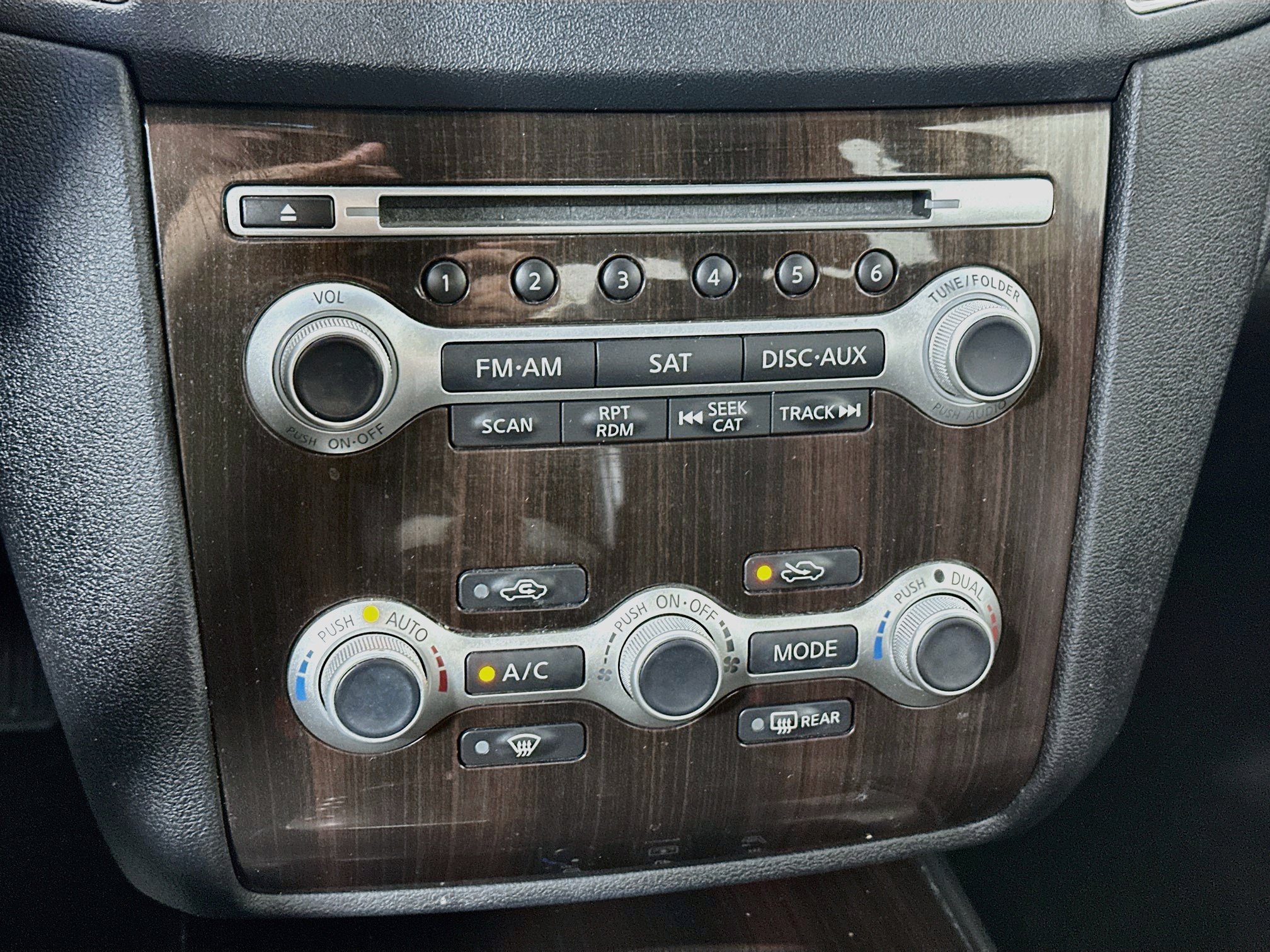 Used 2012 Nissan Maxima 3.5 SV w/ Premium Pkg FWD image 16