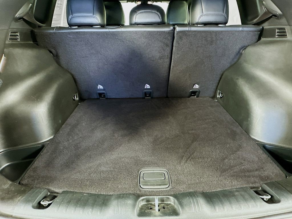 Used 2024 Jeep Compass Limited image 36