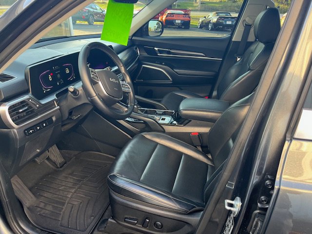 Used 2023 Kia Telluride S w/ S Sunroof Package image 9