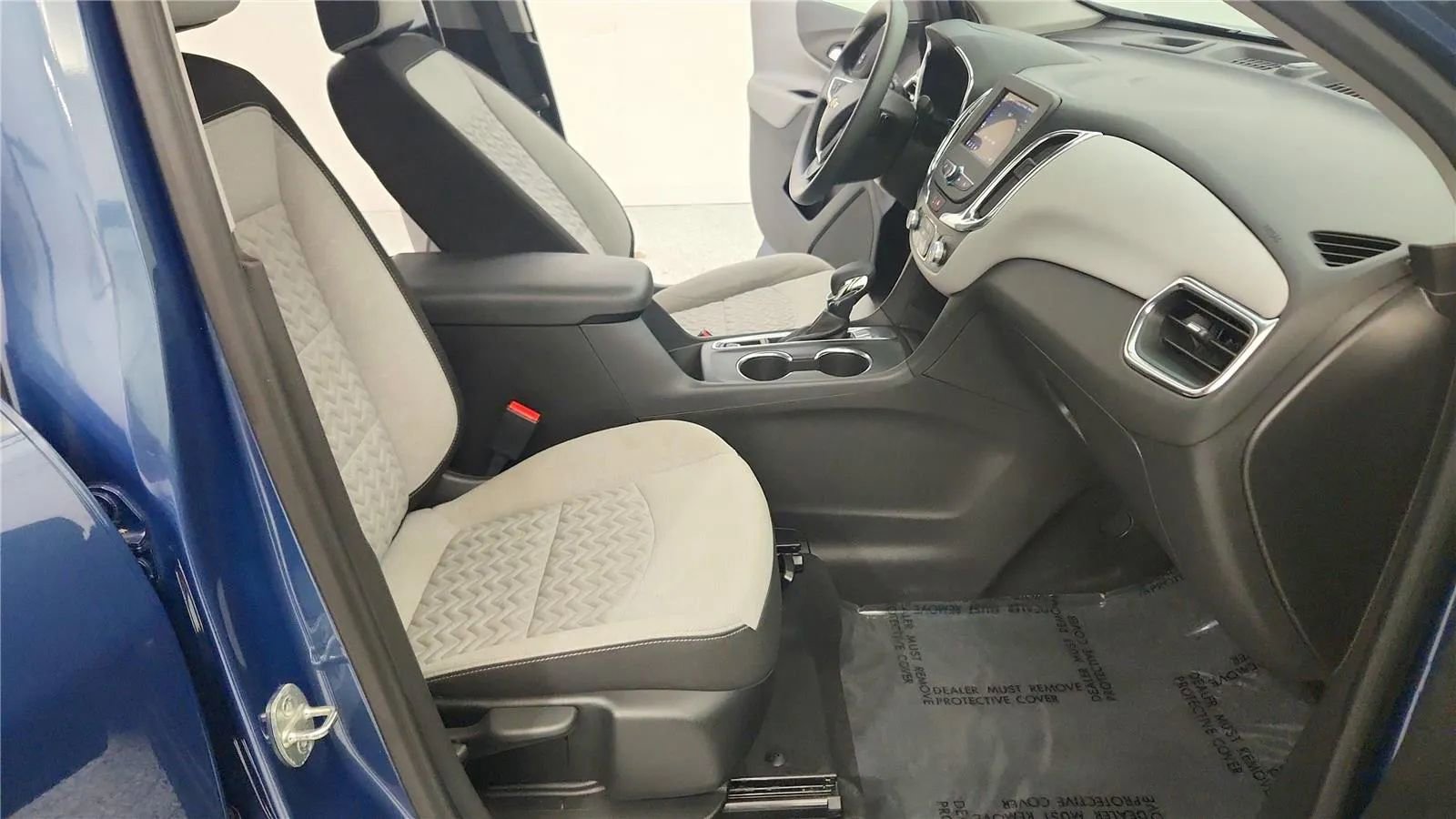 Used 2024 Chevrolet Equinox LS w/ LS Convenience Package image 36