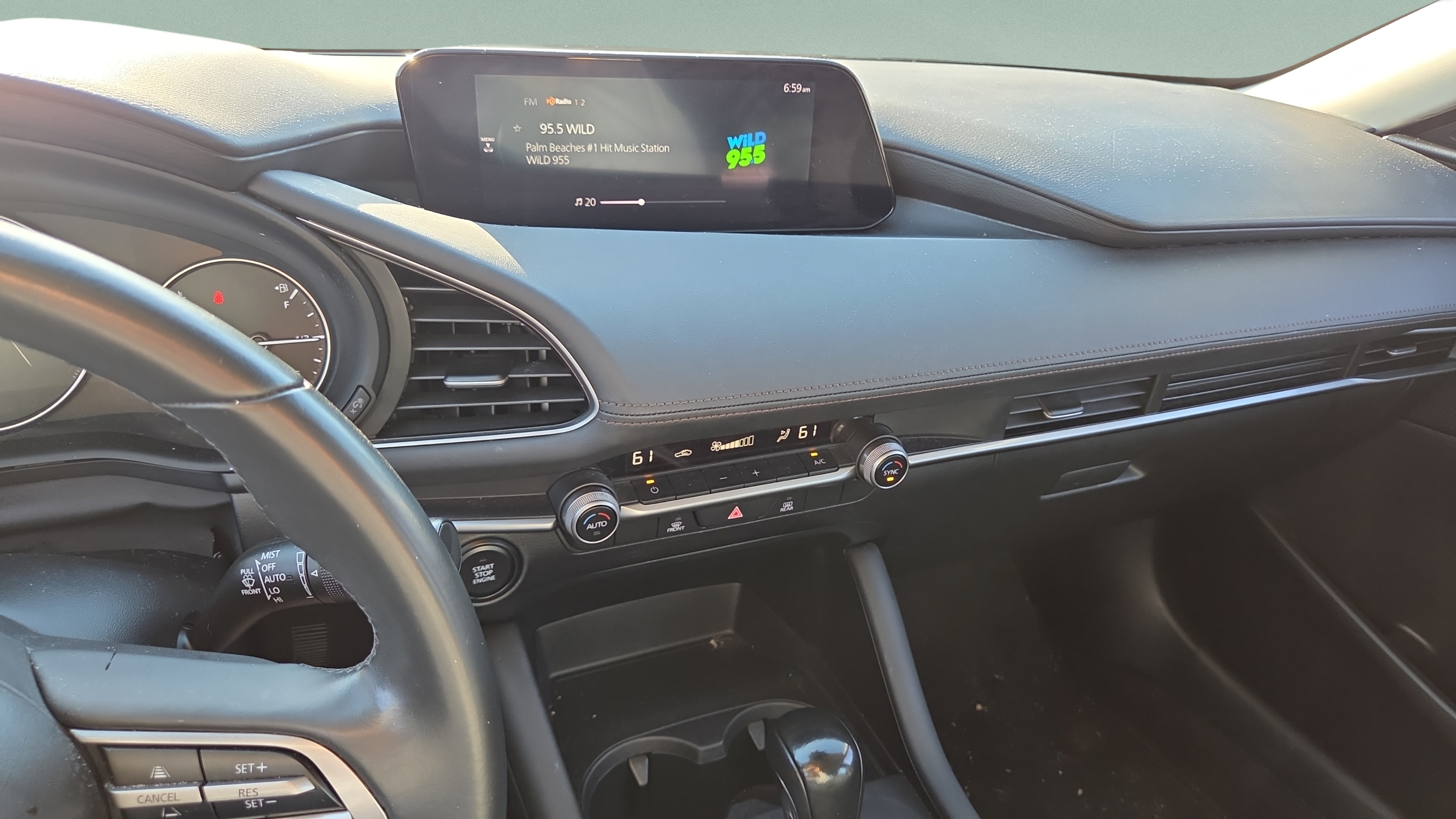 Used 2021 MAZDA MAZDA3 s FWD image 29
