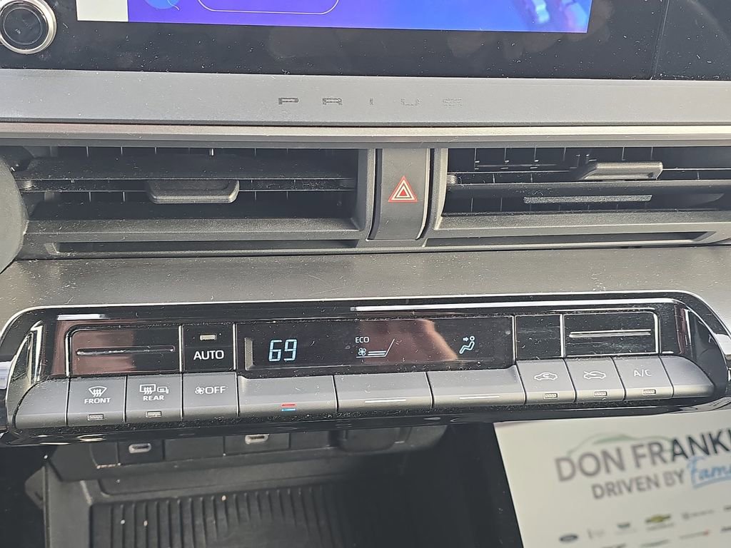 Used 2024 Toyota Prius LE image 24