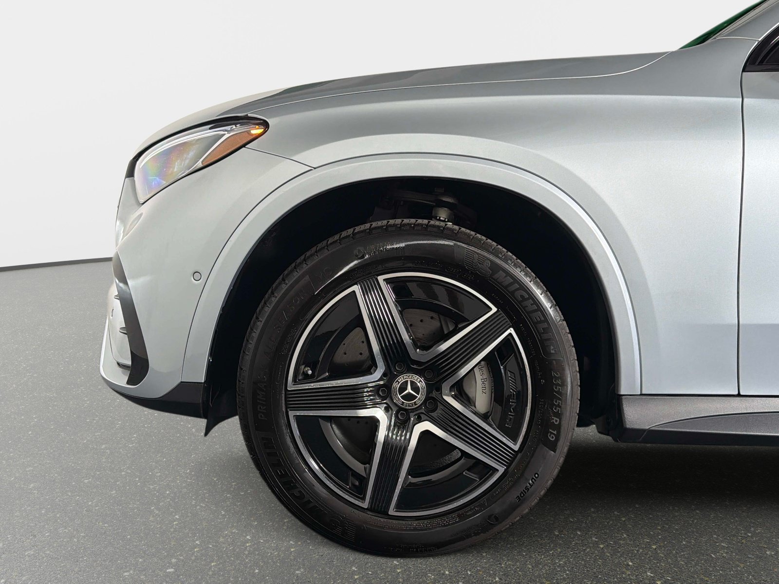 Used 2025 Mercedes-Benz GLC 300 4MATIC w/ AMG Line image 20