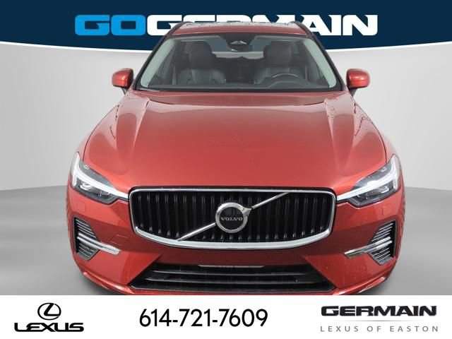 Used 2022 Volvo XC60 B5 Momentum w/ Climate Package image 3