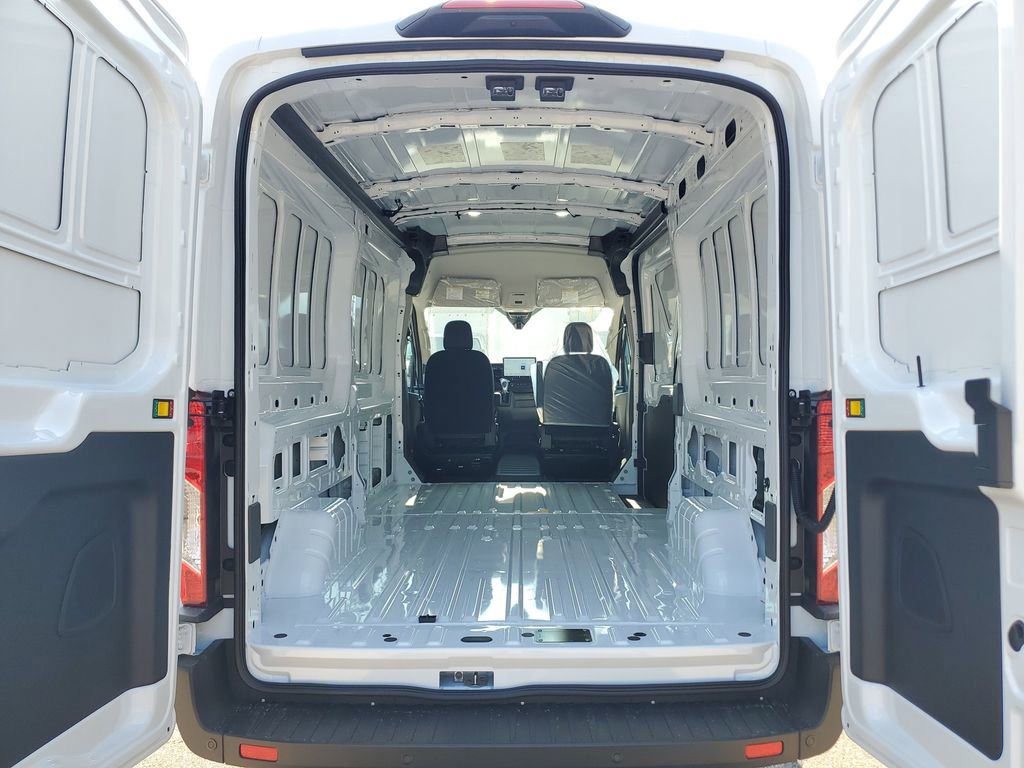 New 2026 Ford Transit 250 148 Medium Roof image 7