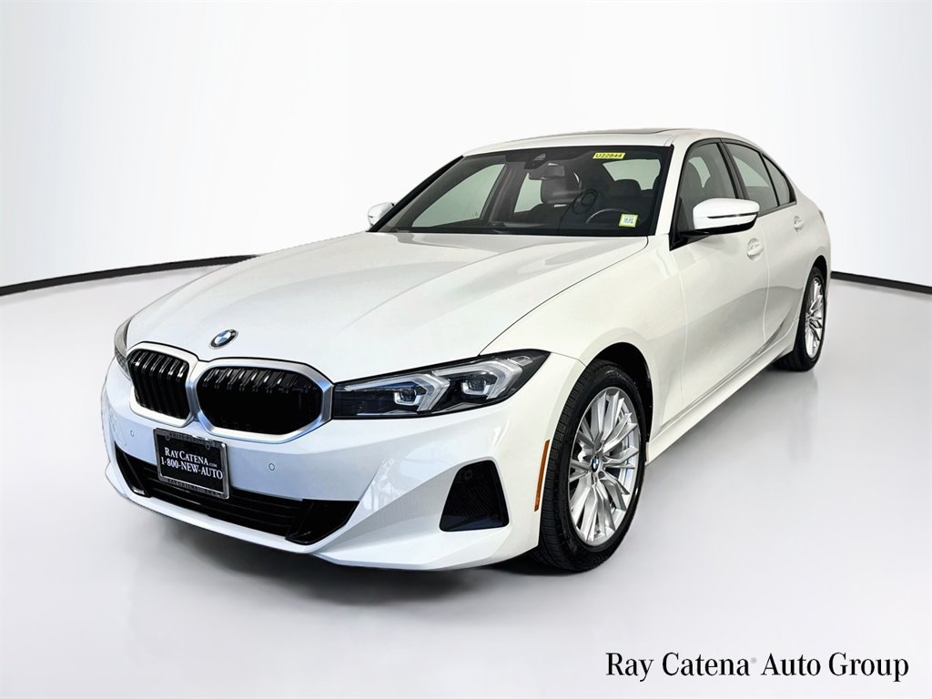Used 2023 BMW 330i xDrive Sedan w/ Driving Assistance Package AWD/4WD image 3