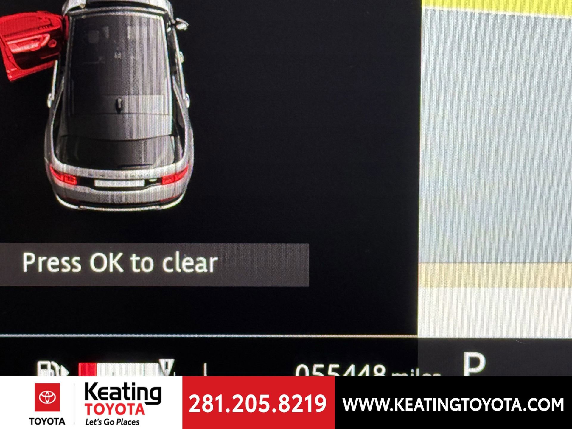 Used 2020 Land Rover Discovery Sport SE R-Dynamic image 26