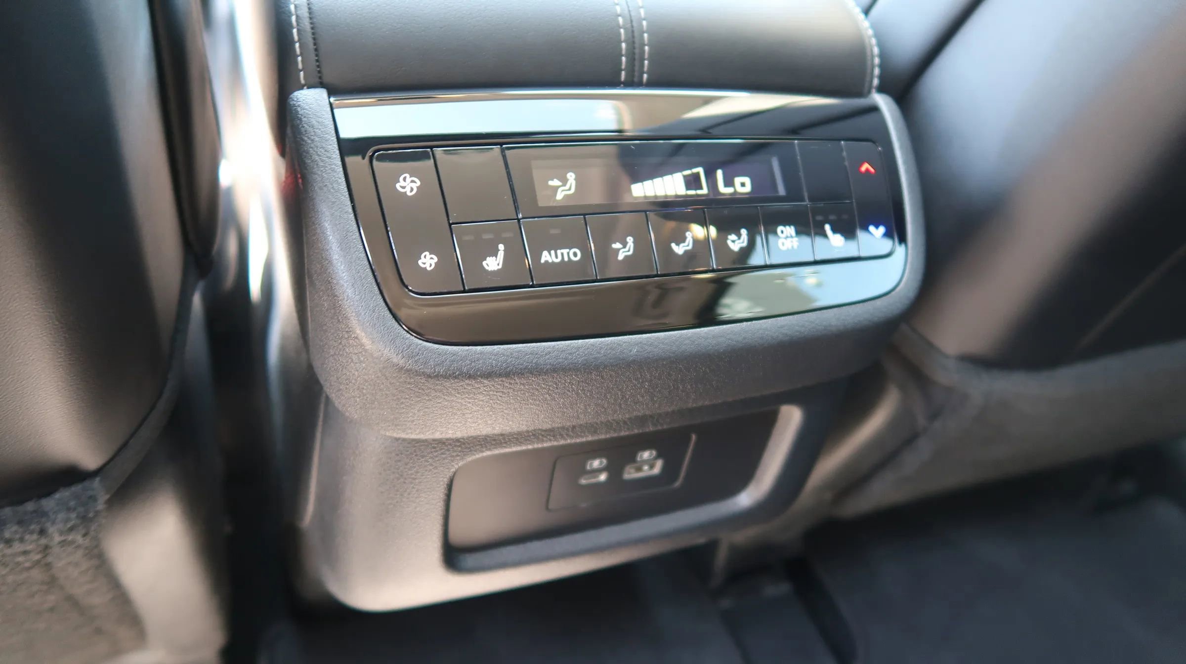 Used 2025 INFINITI QX60 Luxe image 45