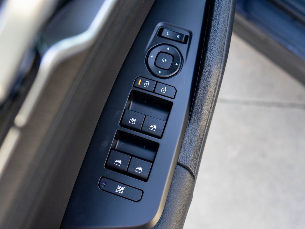 New 2026 Kia Sportage X-Line w/ X-Line Technology Package AWD/4WD image 17