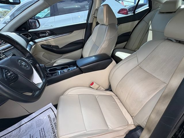 Used 2020 Nissan Maxima 3.5 SL w/ Floor Mat Group FWD image 10