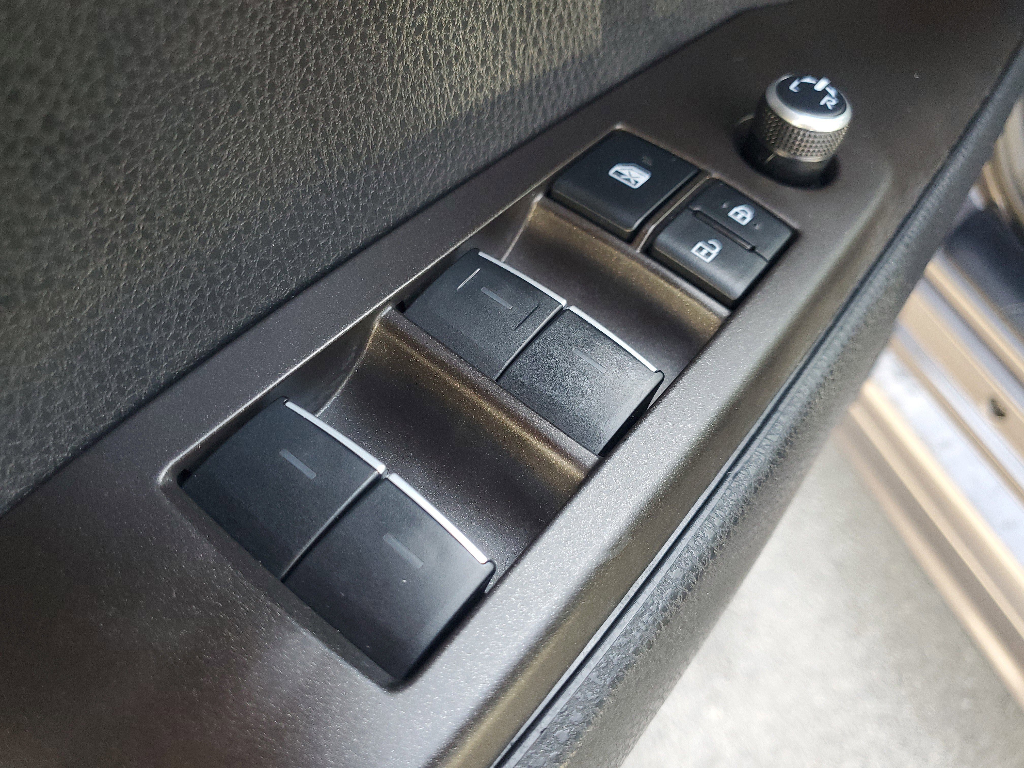 Used 2022 Toyota Camry XSE image 20