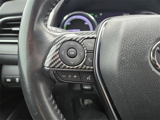 Used 2020 Toyota Camry XLE image 31