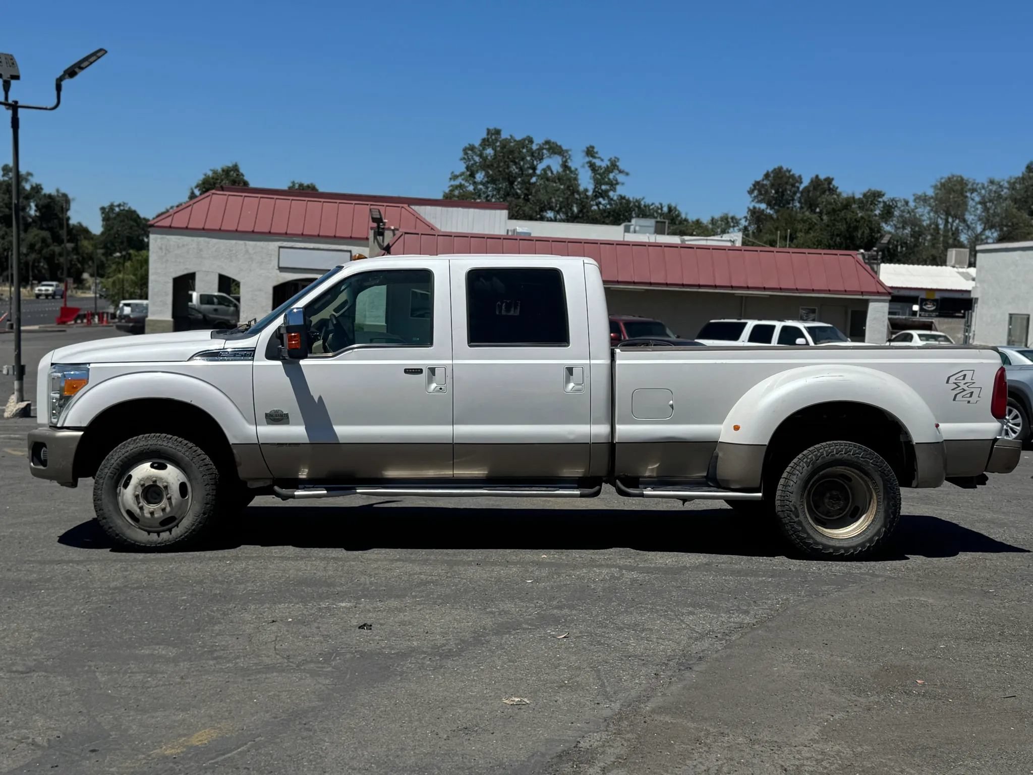 Used 2011 Ford F350 King Ranch w/ King Ranch w/Chrome Pkg AWD/4WD image 3