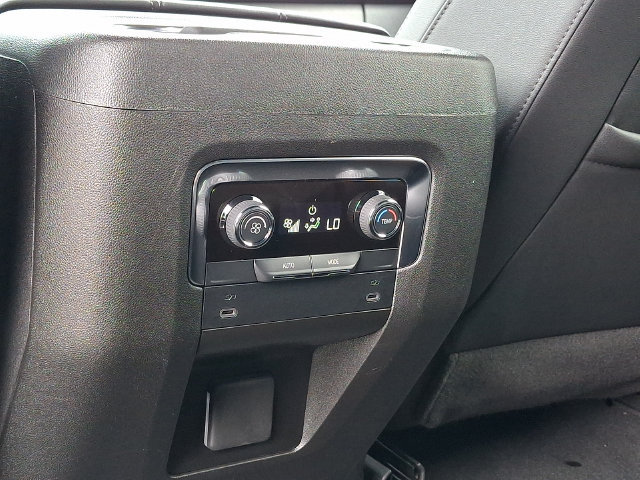 Used 2026 Chevrolet Tahoe Z71 AWD/4WD image 23