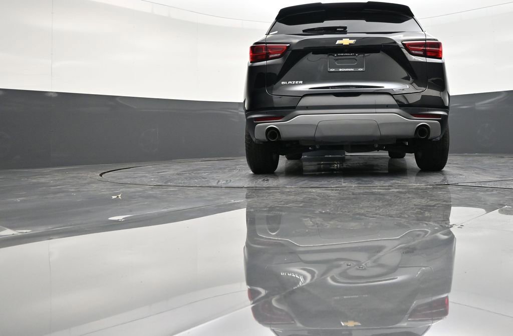 Used 2024 Chevrolet Blazer LT image 24