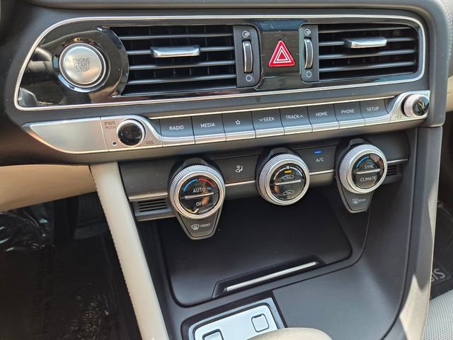Used 2021 Genesis G70 2.0T image 26