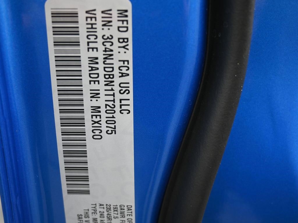 New 2026 Jeep Compass Latitude image 20