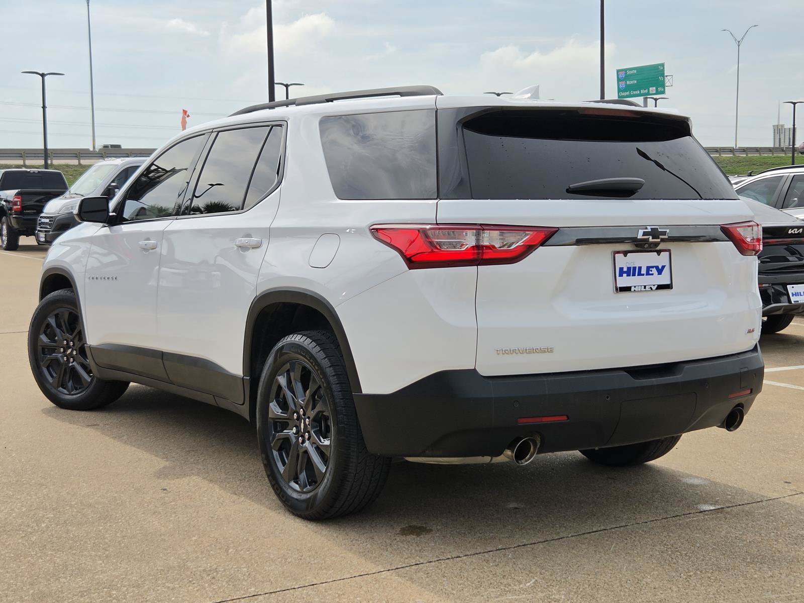 Used 2020 Chevrolet Traverse RS FWD image 3