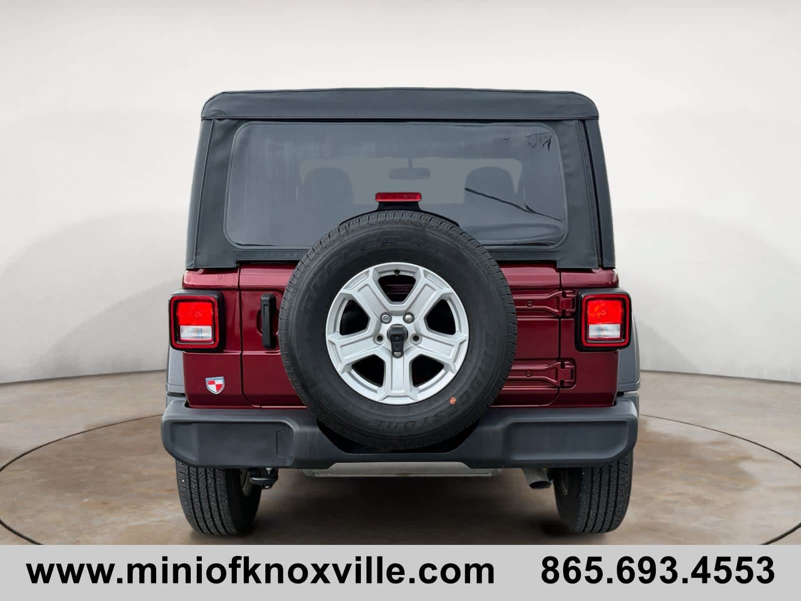 Used 2021 Jeep Wrangler Sport AWD/4WD image 4