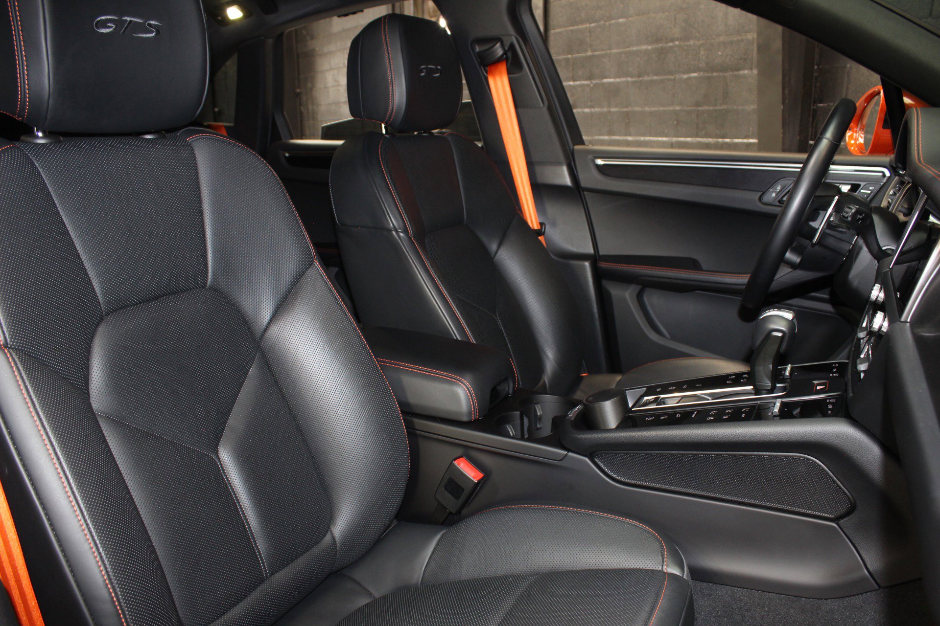 Used 2023 Porsche Macan GTS w/ Premium Package Plus image 52