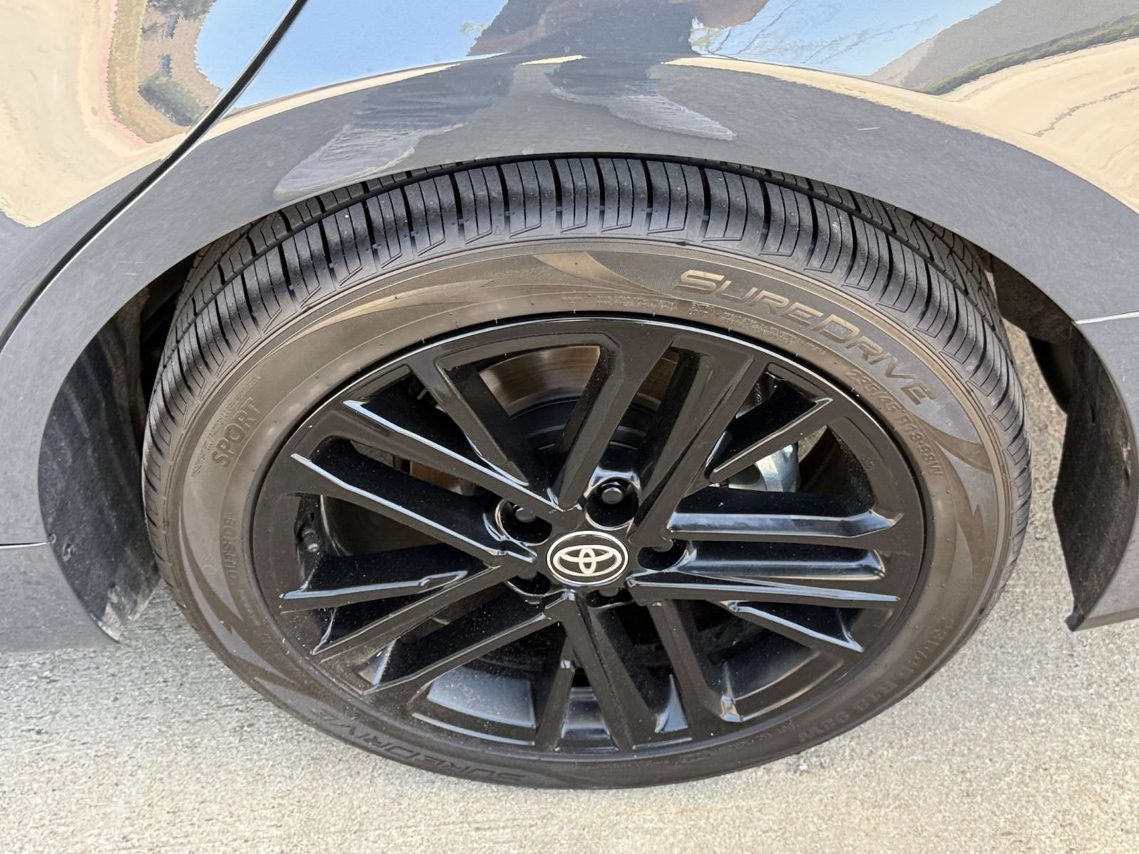 Used 2026 Toyota Camry SE FWD image 30