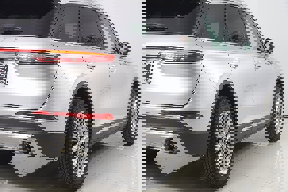 Used 2020 Lincoln Corsair FWD w/ Premium Package image 44