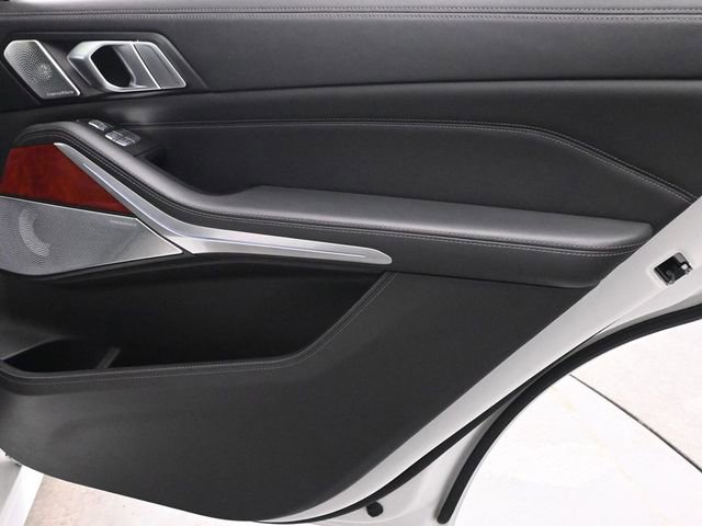 Used 2024 BMW ALPINA XB7 image 19