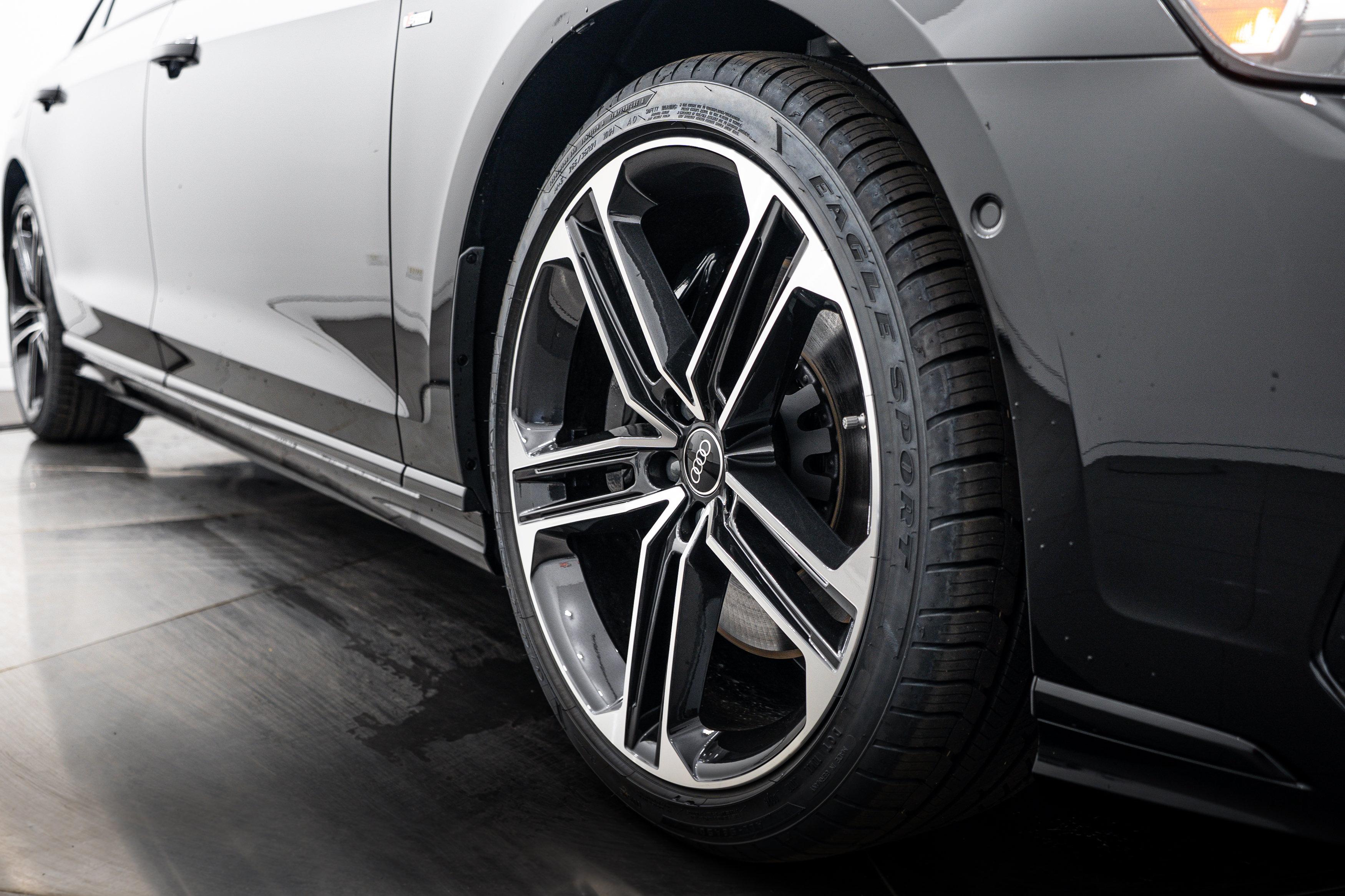 New 2026 Audi A8 L 3.0T AWD/4WD image 24