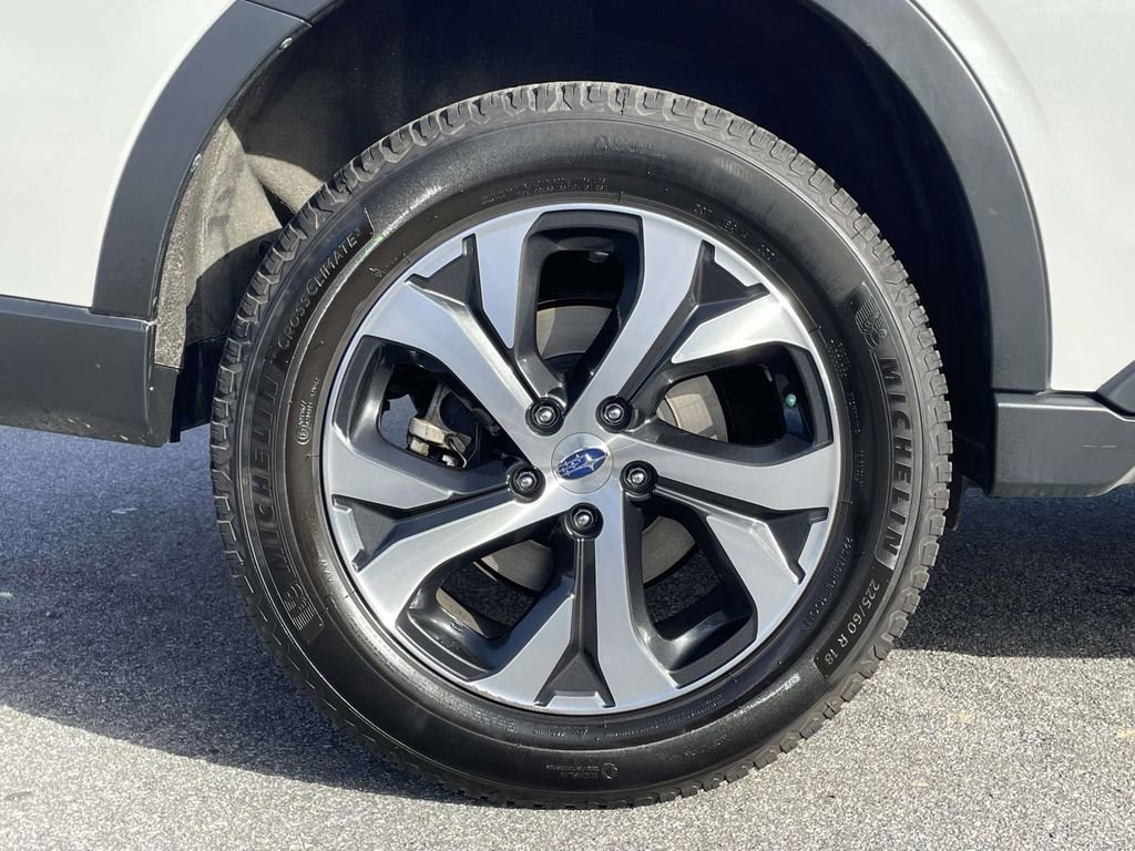 Certified 2022 Subaru Outback Limited image 30