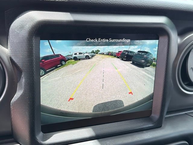 Used 2022 Jeep Wrangler Unlimited Sport AWD/4WD image 25