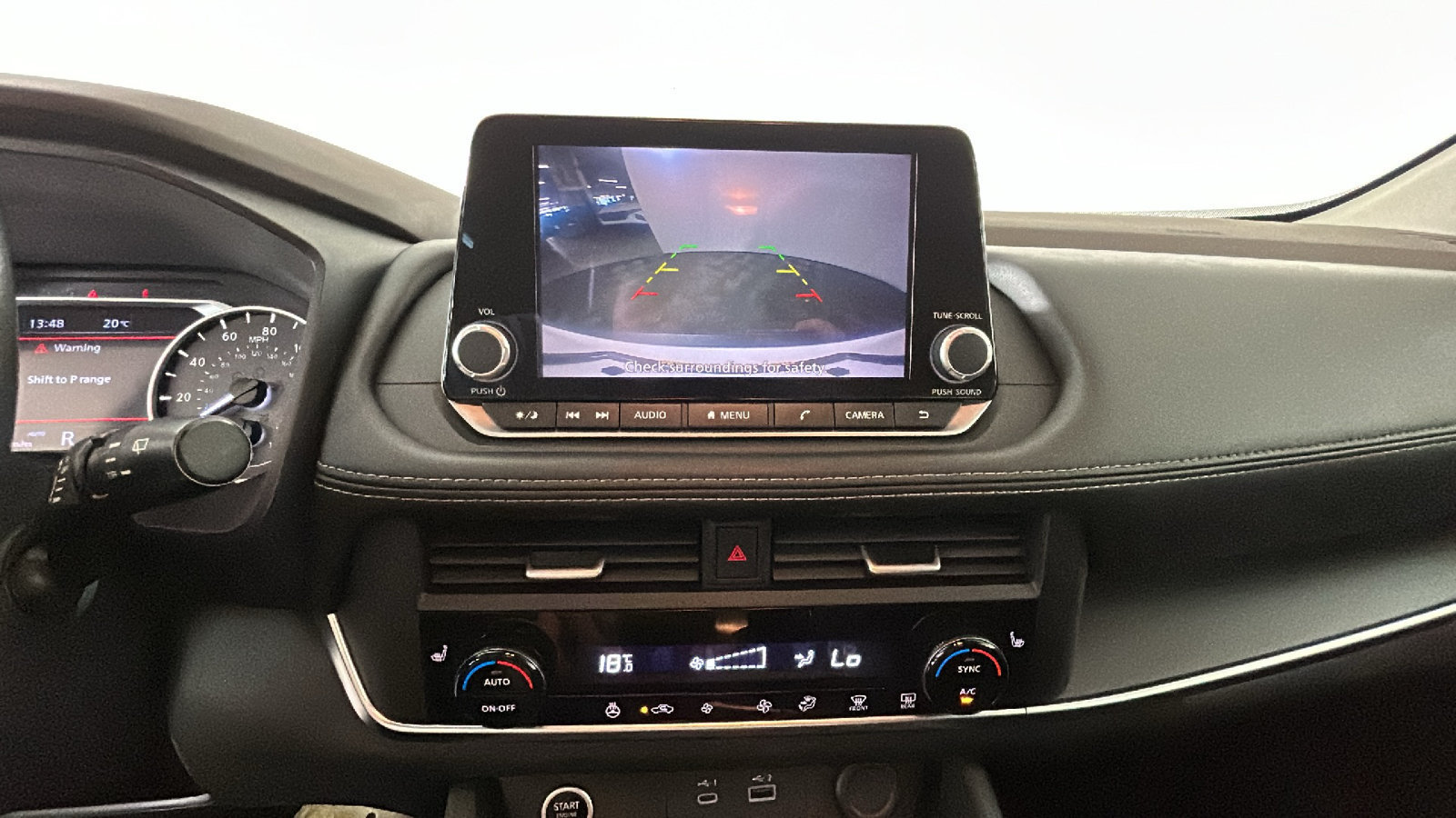 Used 2023 Nissan Rogue S AWD/4WD image 29