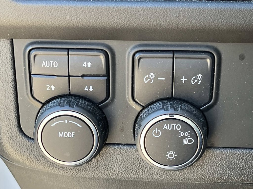 Used 2021 Chevrolet Tahoe Z71 AWD/4WD image 38