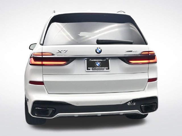 New 2027 BMW X7 xDrive40i w/ M Sport Package AWD/4WD image 6