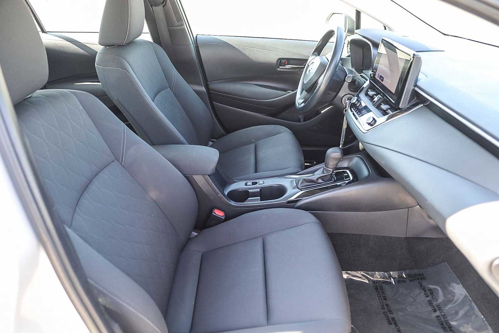 Used 2023 Toyota Corolla LE image 16