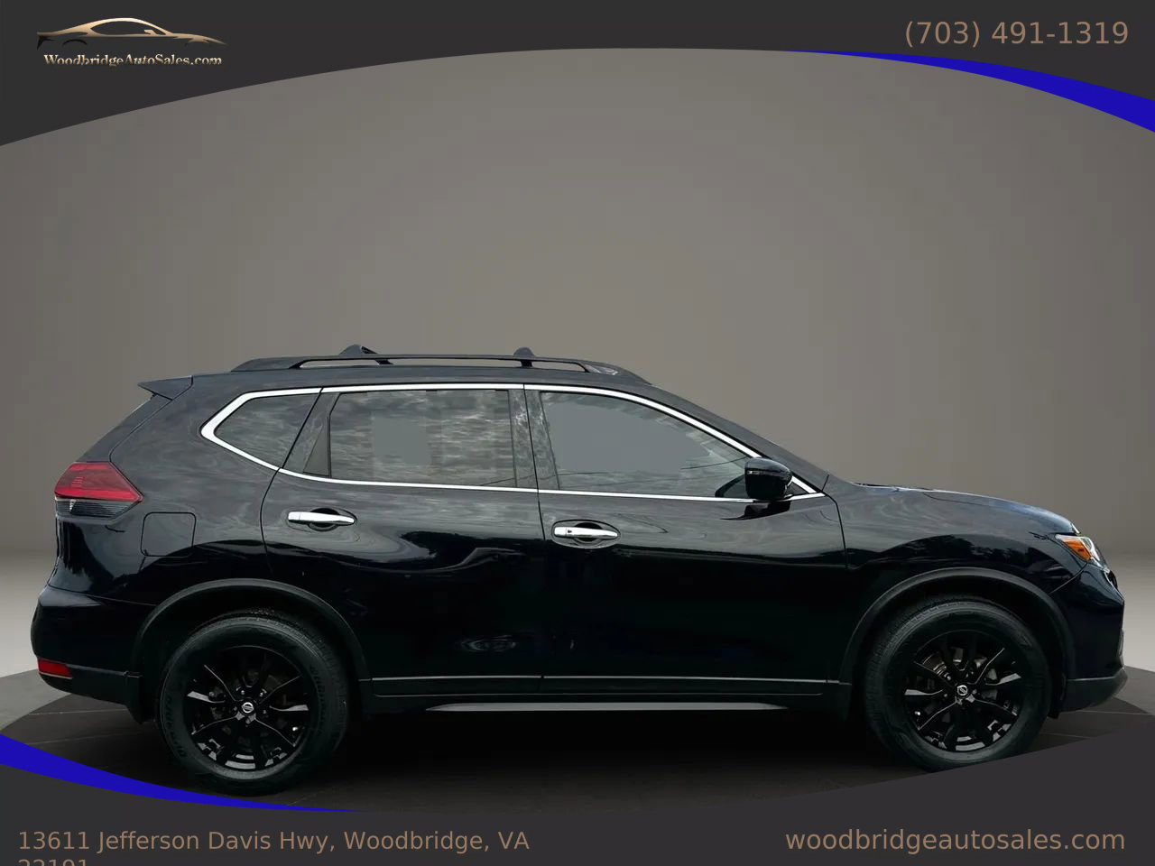 Used 2018 Nissan Rogue SV image 3