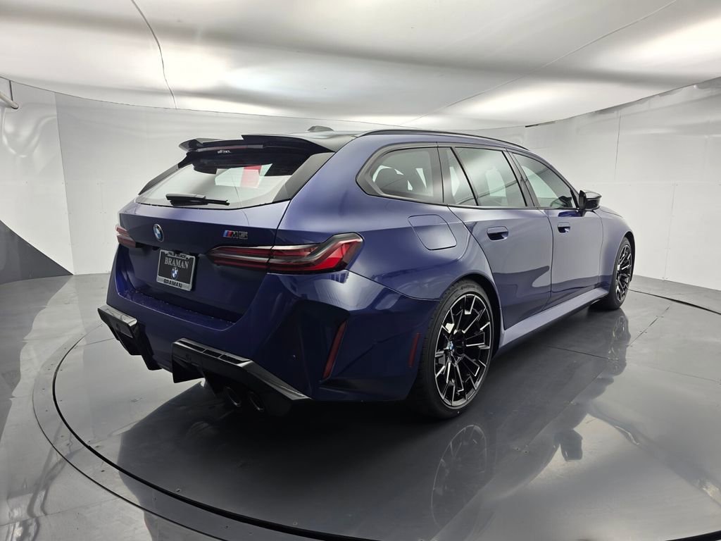 New 2026 BMW M5 Touring image 4