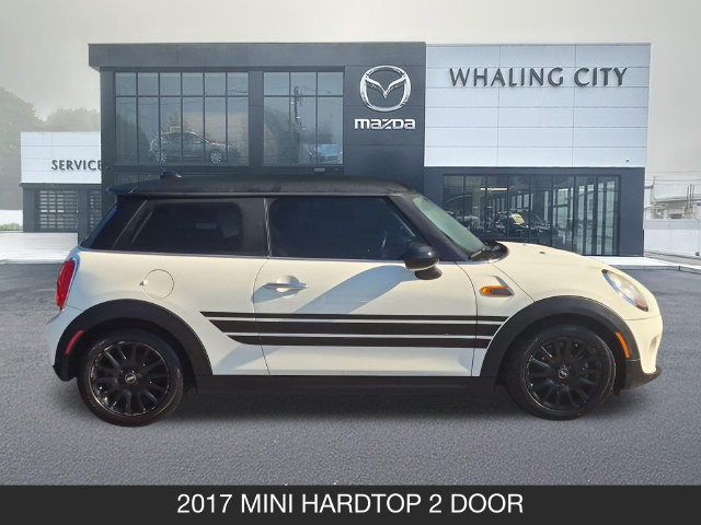 Used 2017 MINI Cooper 2-Door Hardtop FWD image 9