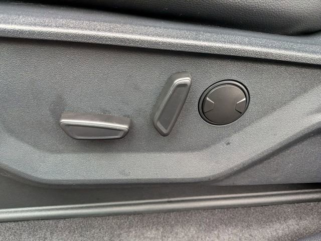 New 2025 Ford F150 Lariat w/ Equipment Group 501A Mid image 10