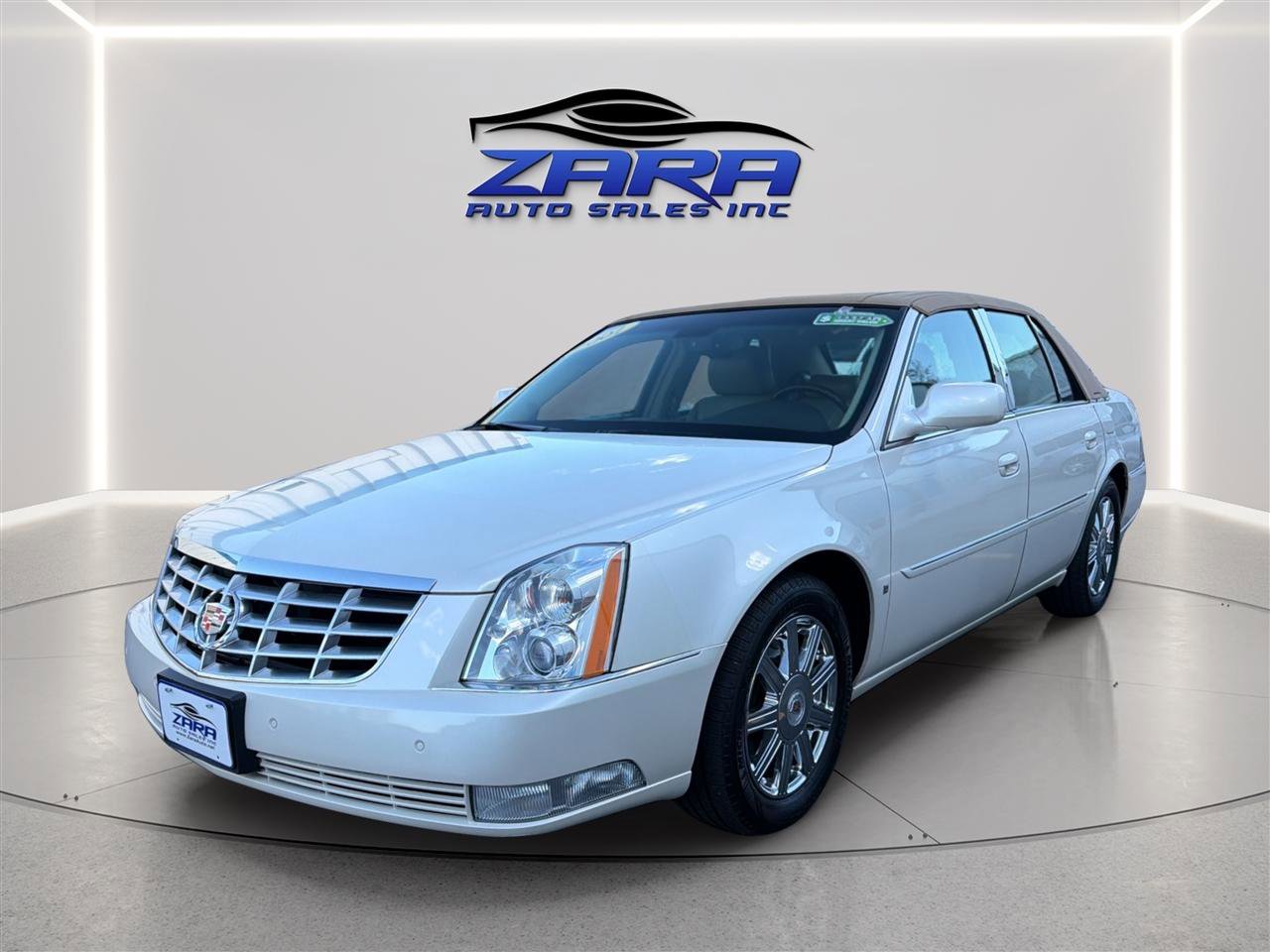 Used 2007 Cadillac DTS Luxury II image 3