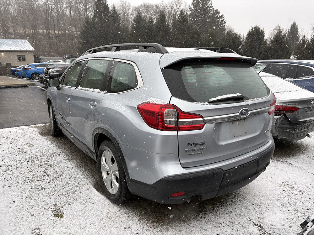 Used 2019 Subaru Ascent 8-Passenger image 2