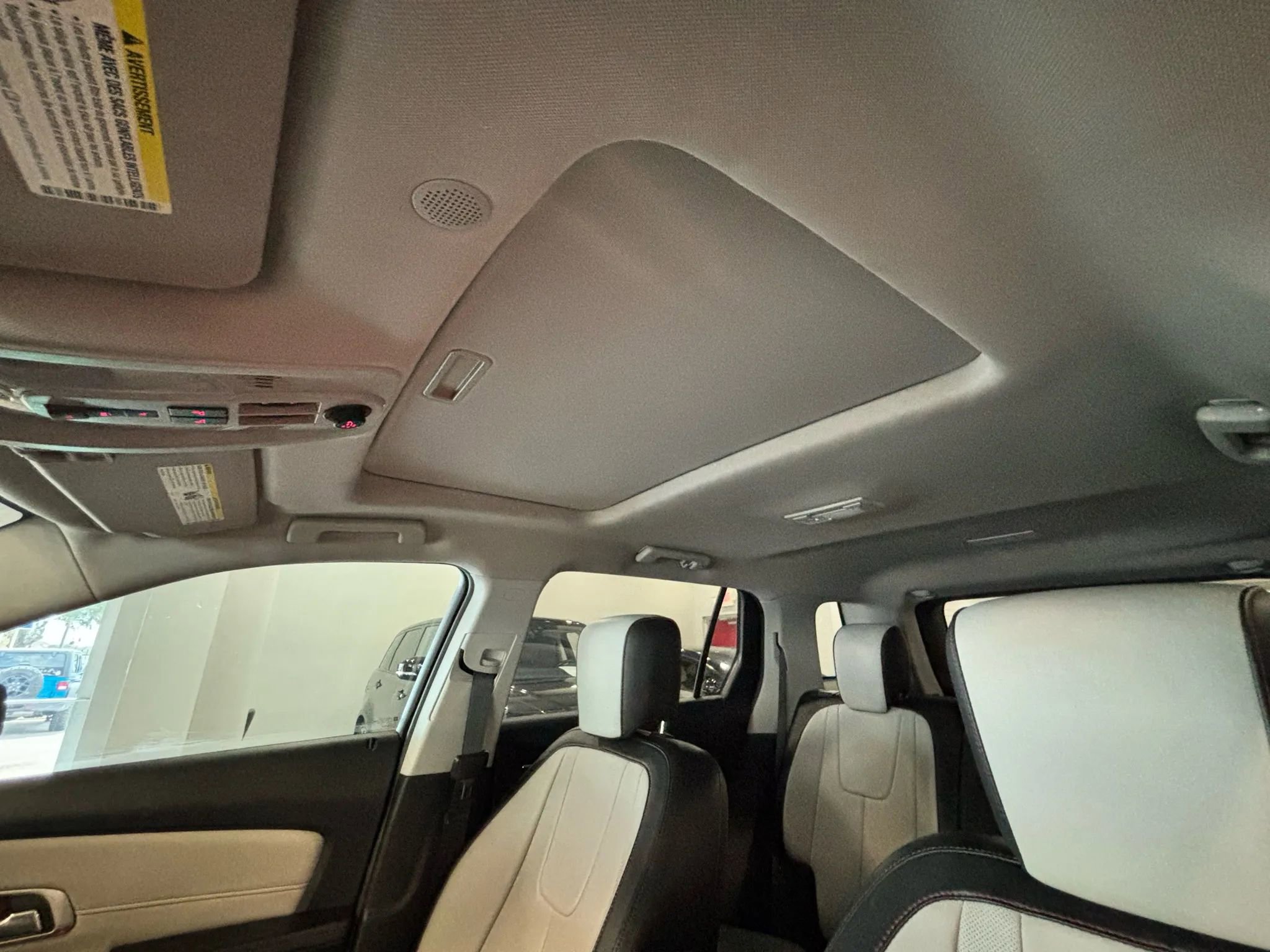 Used 2016 GMC Terrain SLT w/ Open Road Package image 12