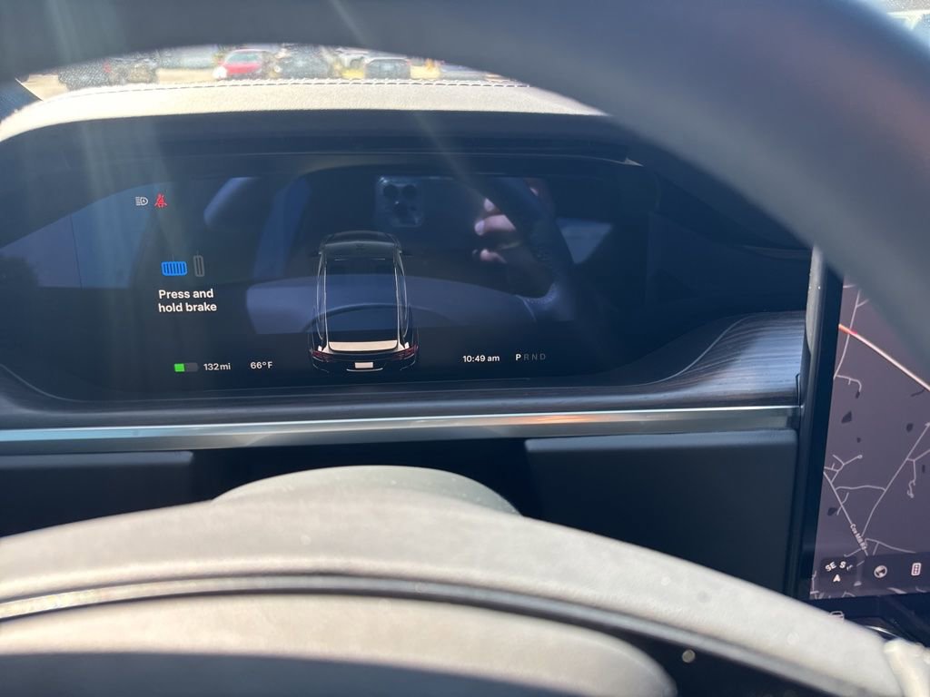 Used 2023 Tesla Model X image 13